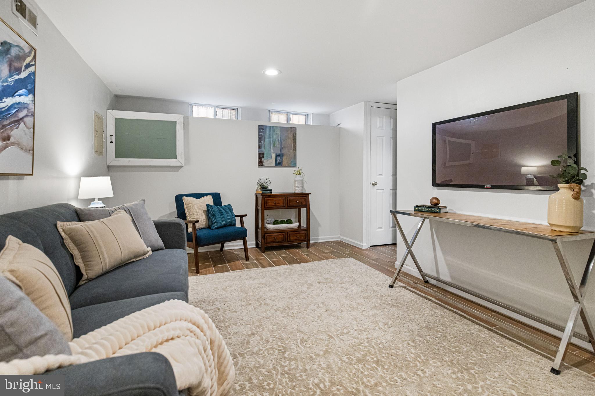 GRADUATE HOSPITAL - Residential