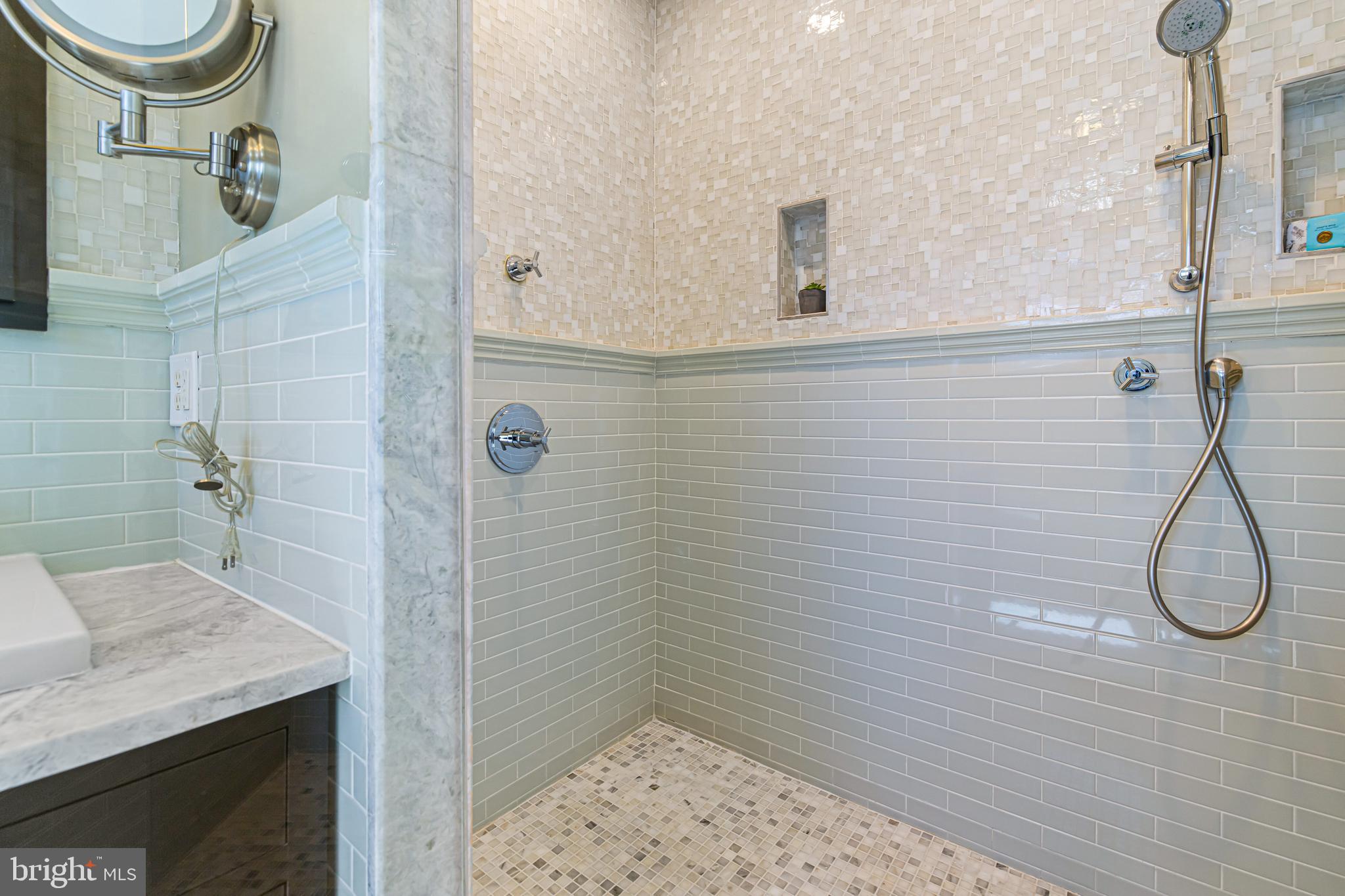 GRADUATE HOSPITAL - Residential