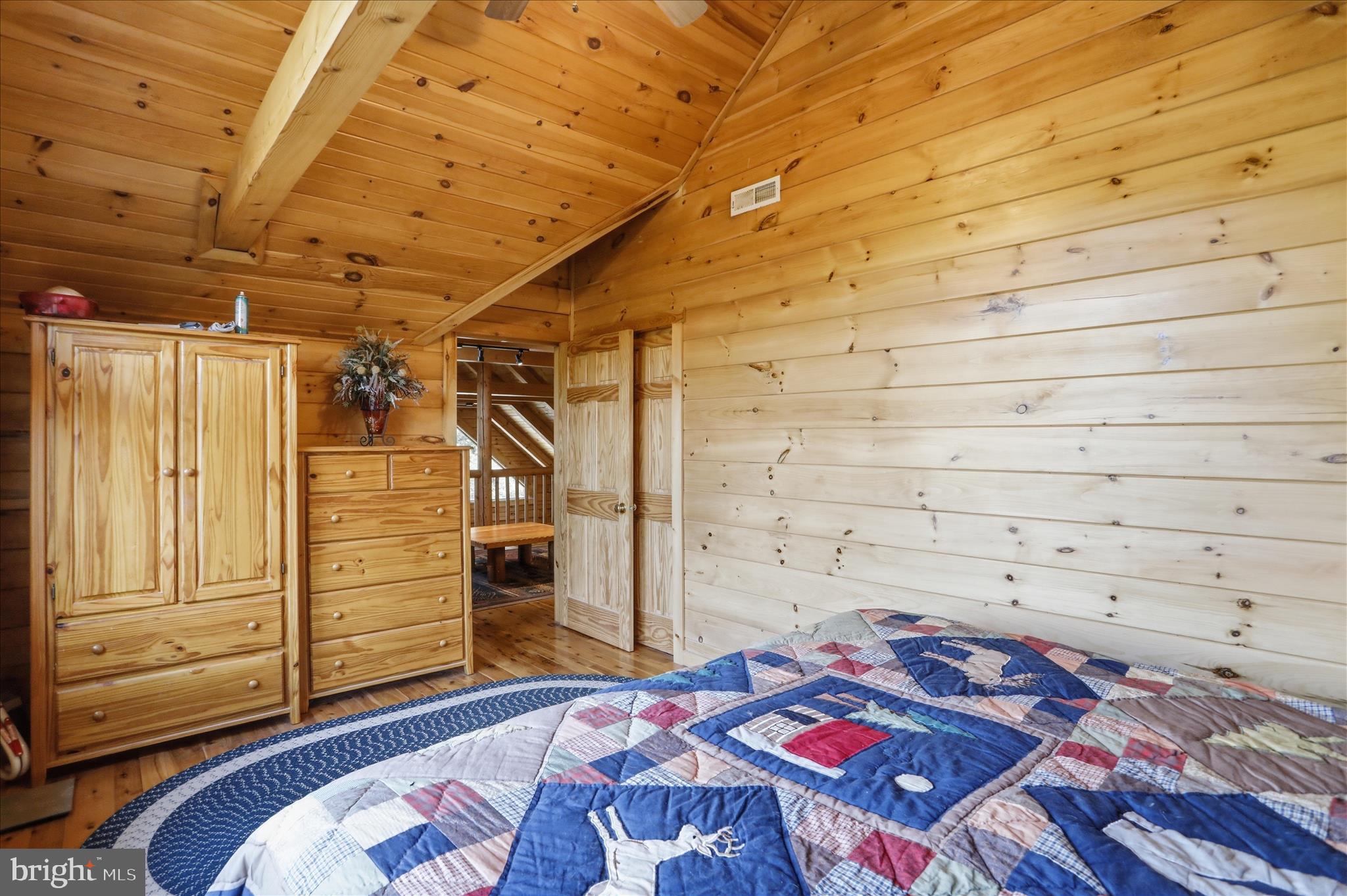 LOOKOUT HIGHLANDS - Residential