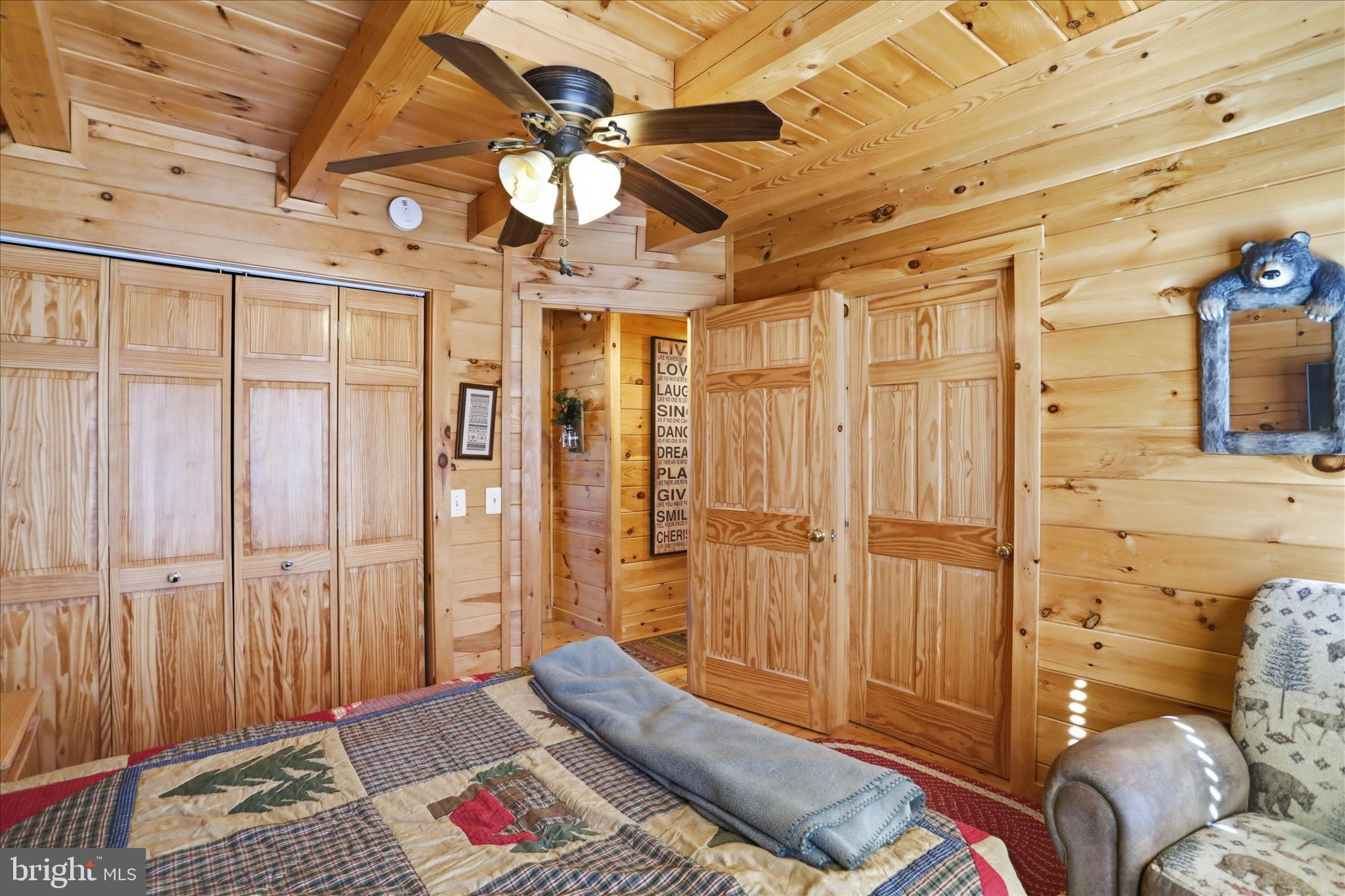 LOOKOUT HIGHLANDS - Residential