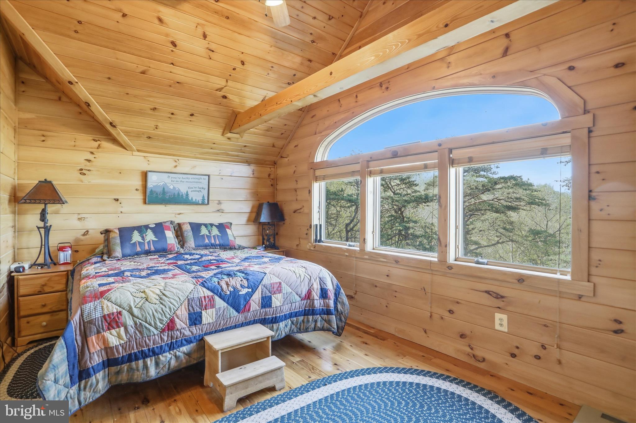 LOOKOUT HIGHLANDS - Residential