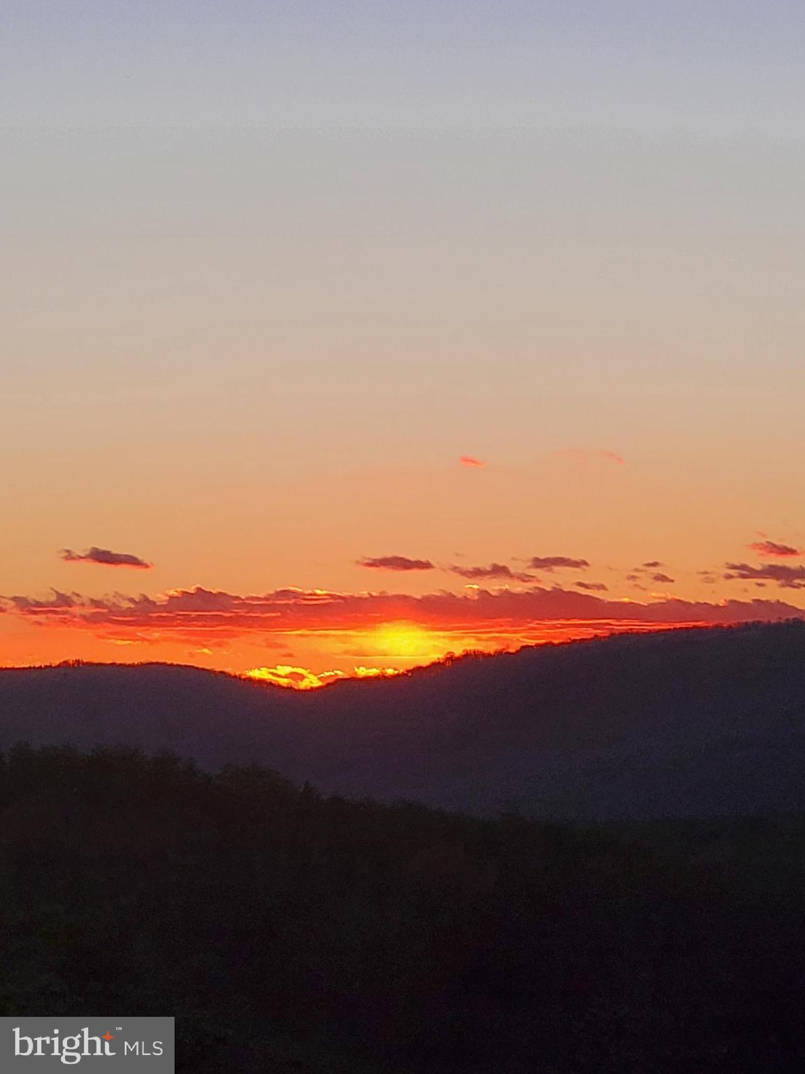 LOOKOUT HIGHLANDS - Residential