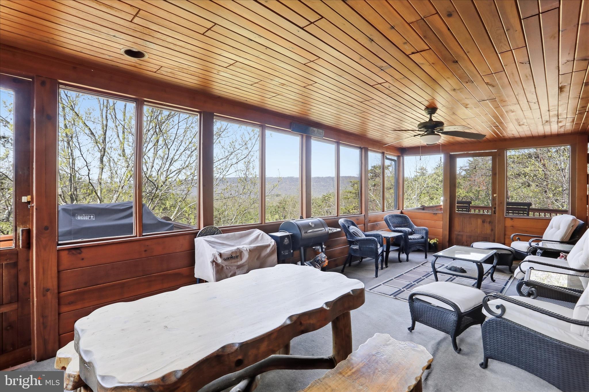 LOOKOUT HIGHLANDS - Residential