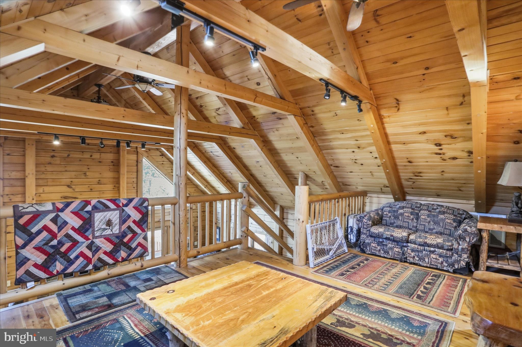 LOOKOUT HIGHLANDS - Residential