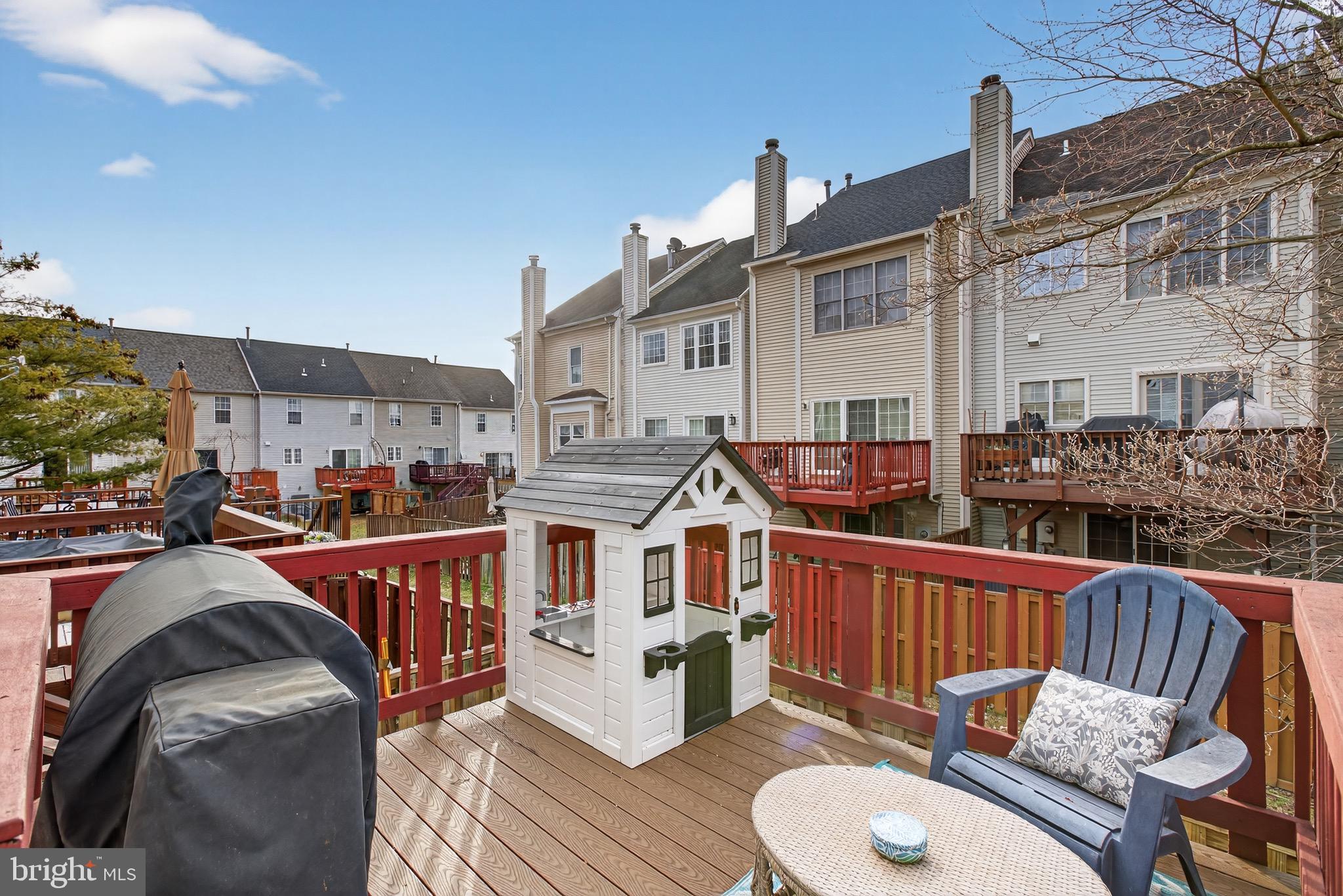 WOODGATE MANOR - Residential