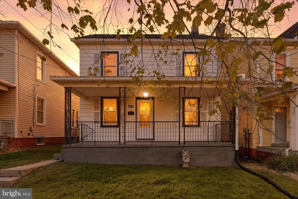 Photo of 632 E Walnut Street, HANOVER, PA 17331 (MLS # PAYK2090432)