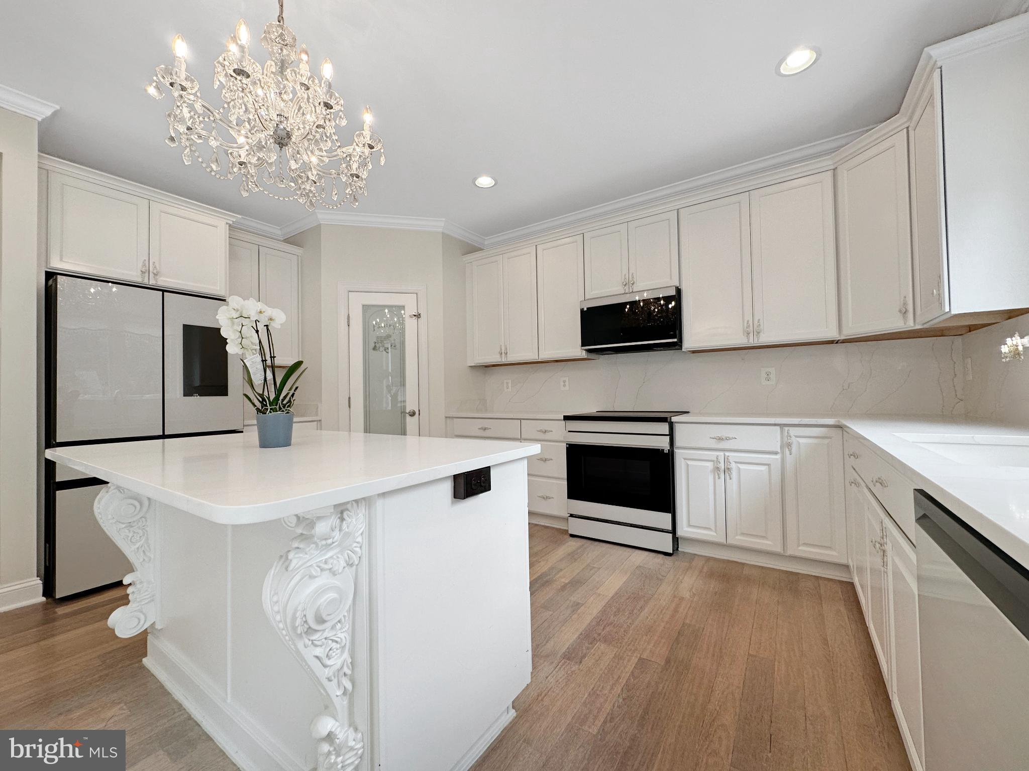 SEVERN LANDING - Residential