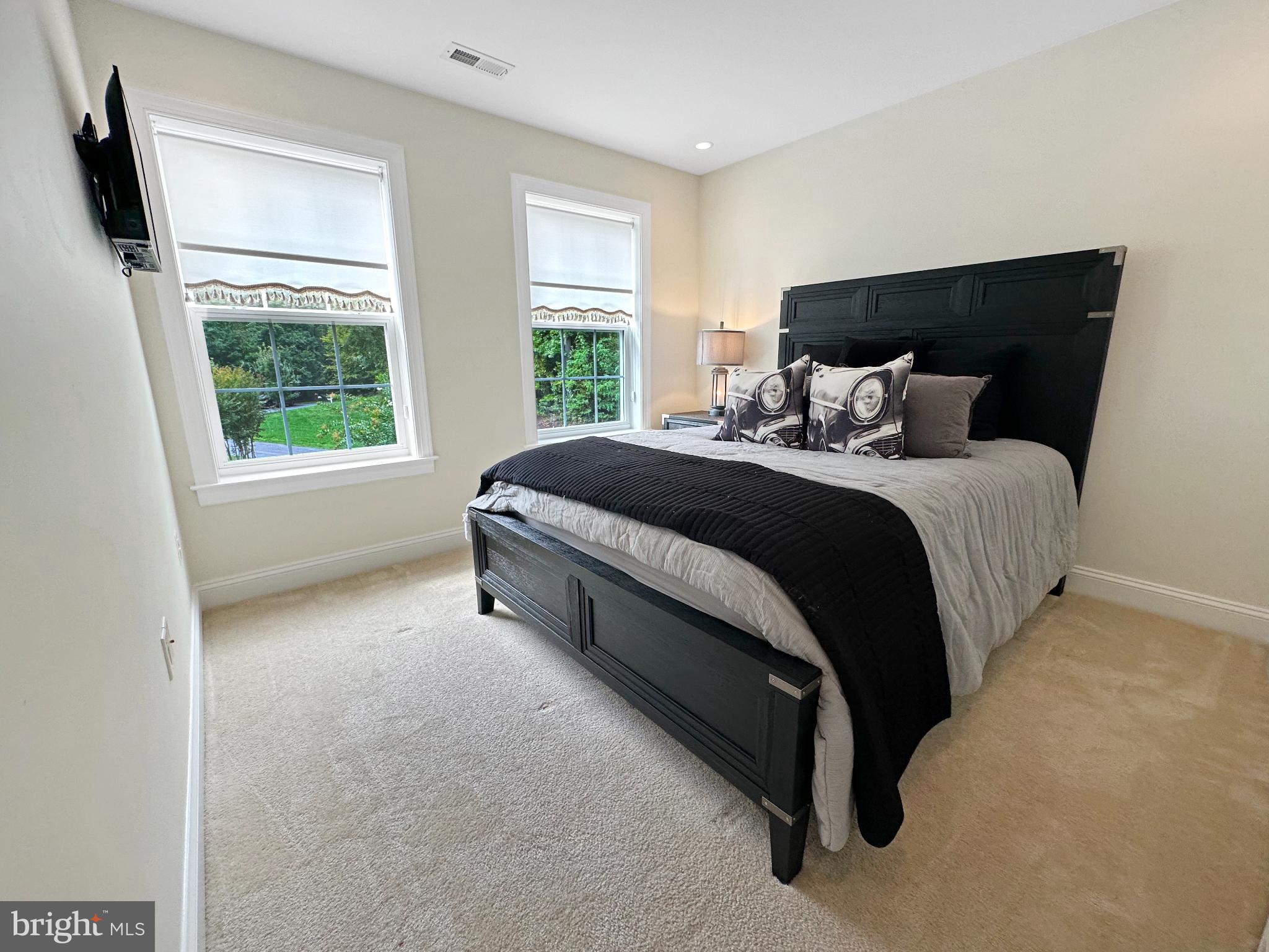 SEVERN LANDING - Residential