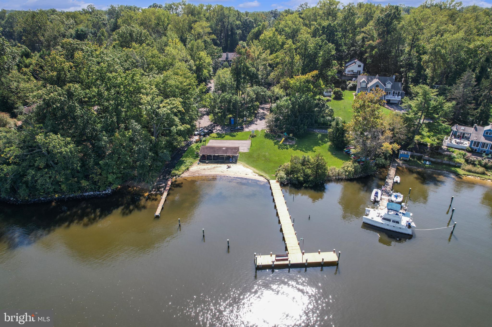 SEVERN LANDING - Residential