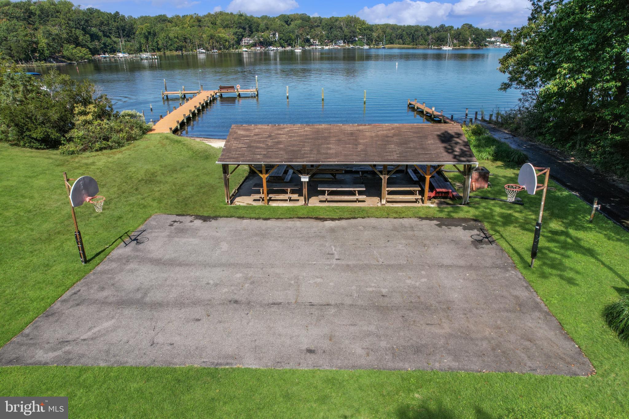 SEVERN LANDING - Residential