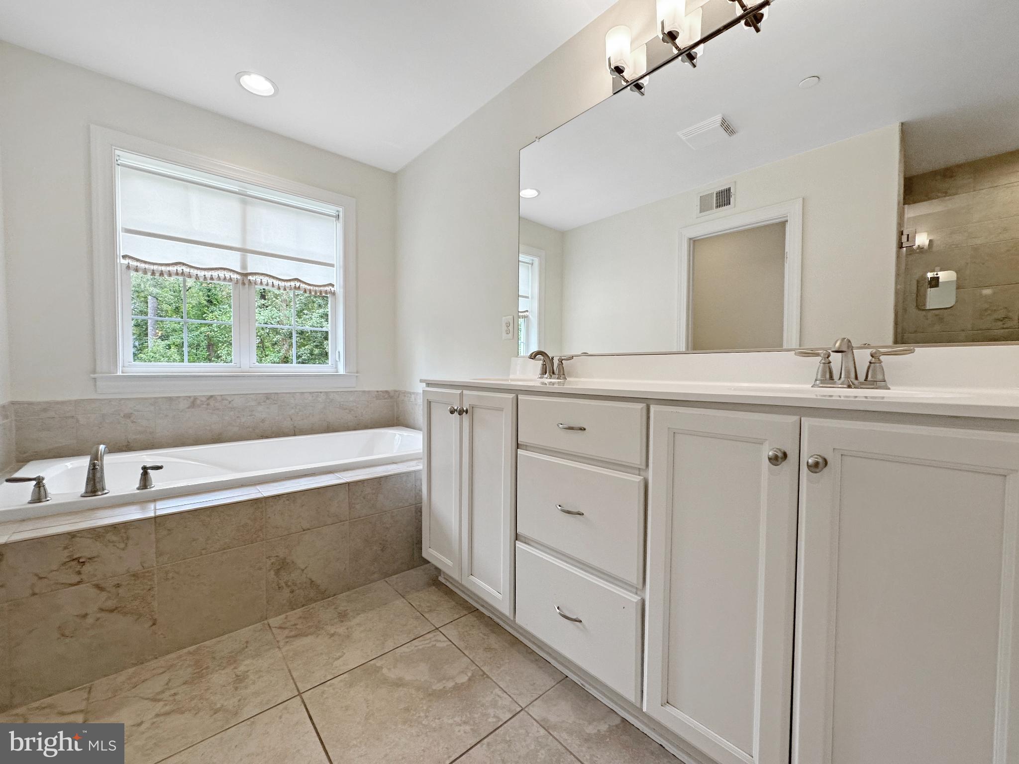 SEVERN LANDING - Residential