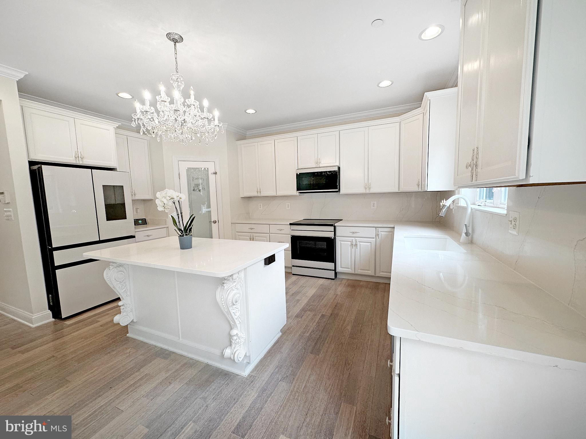 SEVERN LANDING - Residential