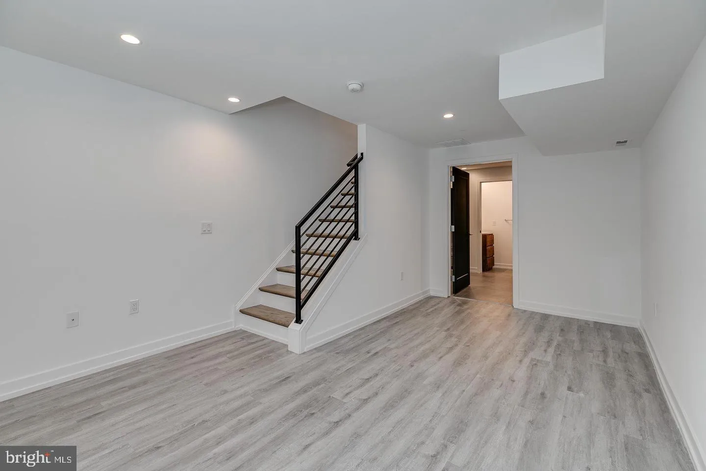 Philadelphia, Pennsylvania 19146, United States, 3 Bedrooms Bedrooms, ,4 BathroomsBathrooms,Residential,Active,93088