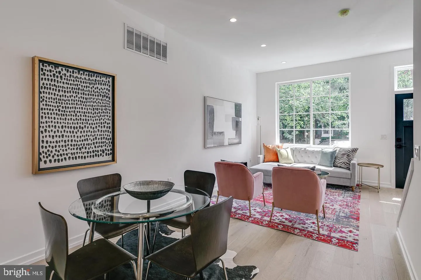 Philadelphia, Pennsylvania 19146, United States, 3 Bedrooms Bedrooms, ,4 BathroomsBathrooms,Residential,Active,93088