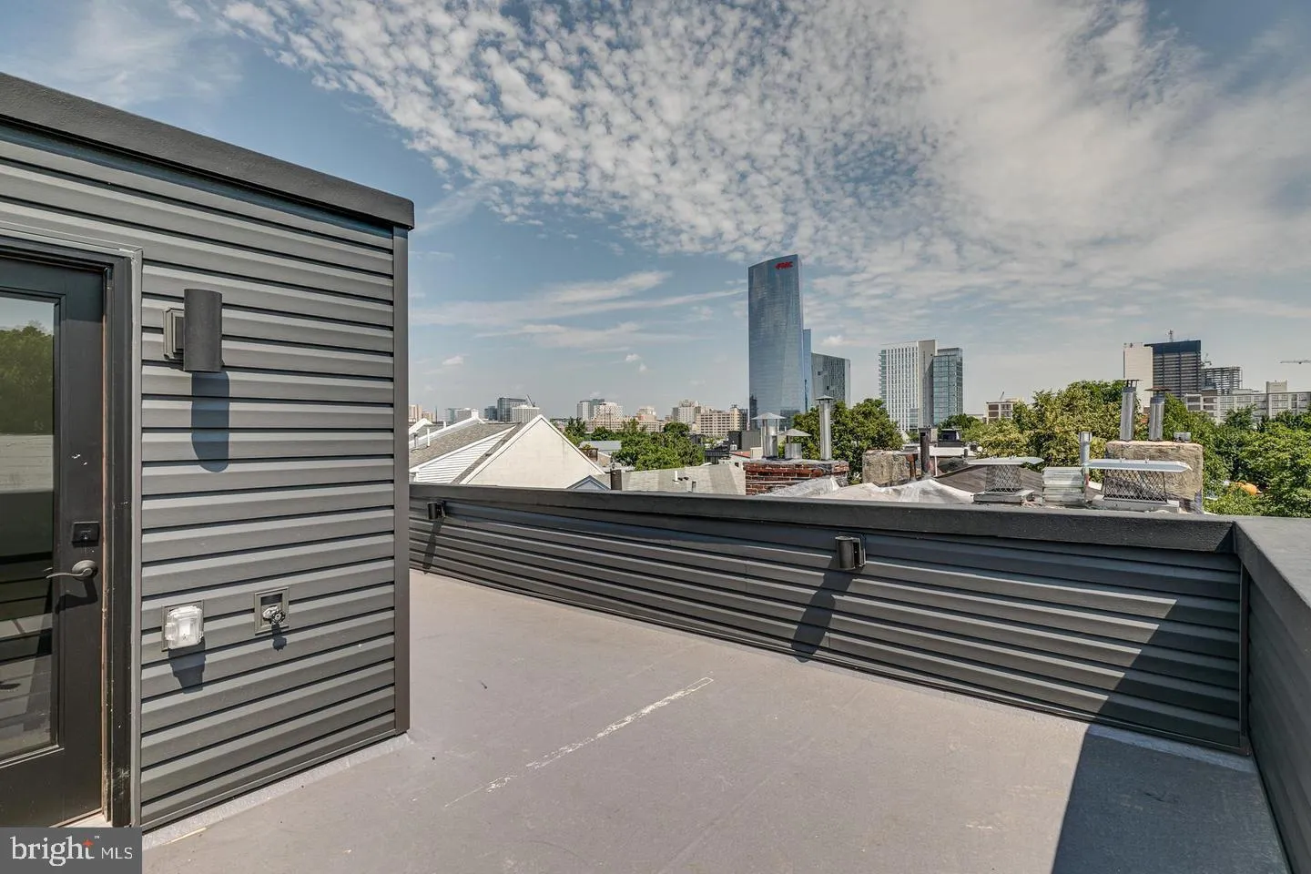 Philadelphia, Pennsylvania 19146, United States, 3 Bedrooms Bedrooms, ,4 BathroomsBathrooms,Residential,Active,93088