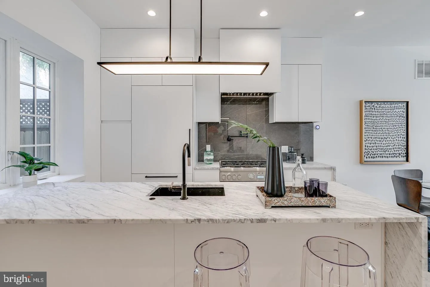 Philadelphia, Pennsylvania 19146, United States, 3 Bedrooms Bedrooms, ,4 BathroomsBathrooms,Residential,Active,93088