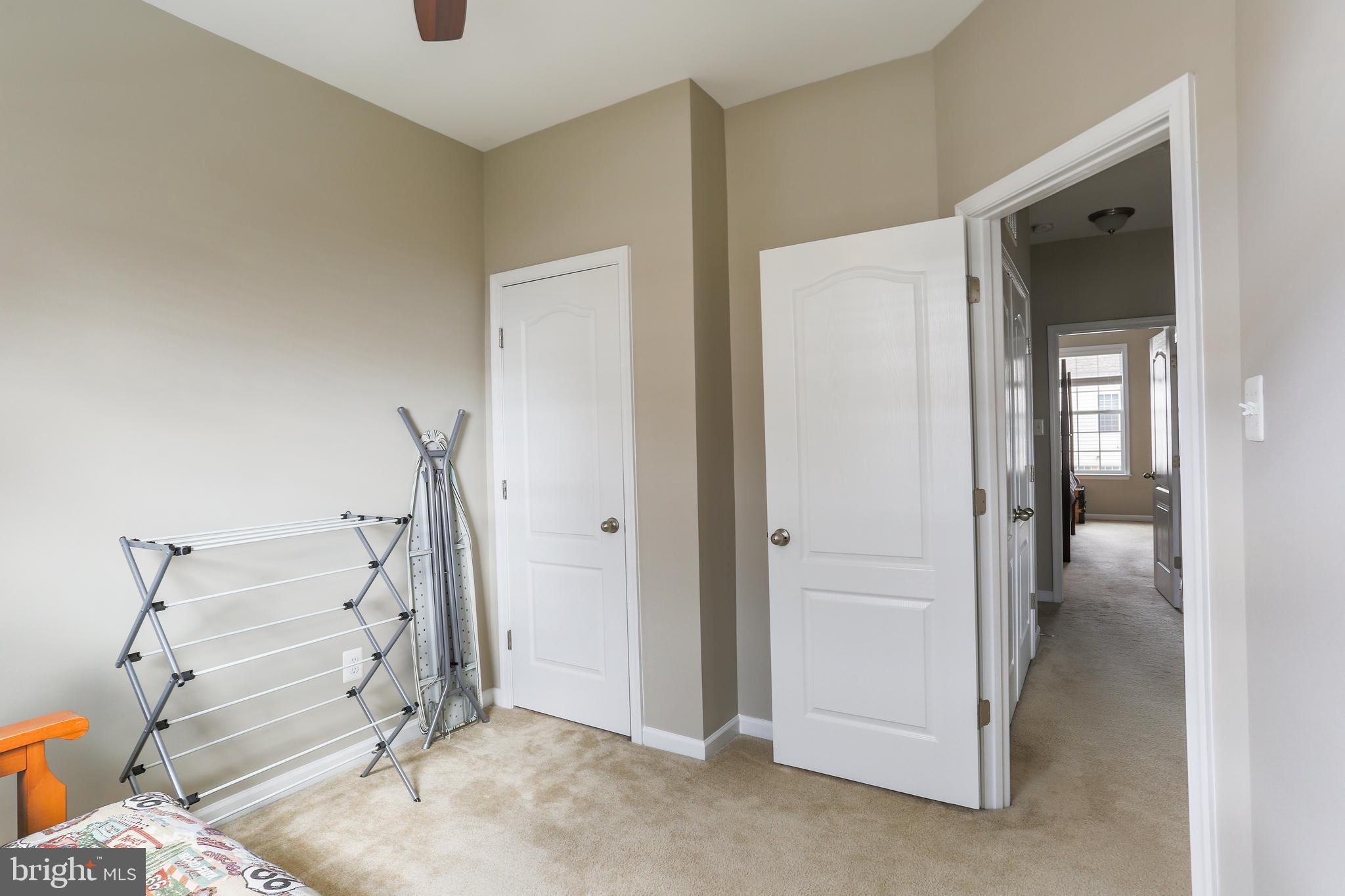 MARKET SQUARE - Residential