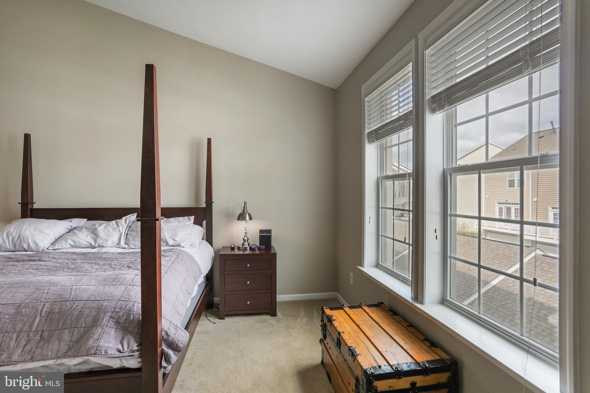 MARKET SQUARE - Residential