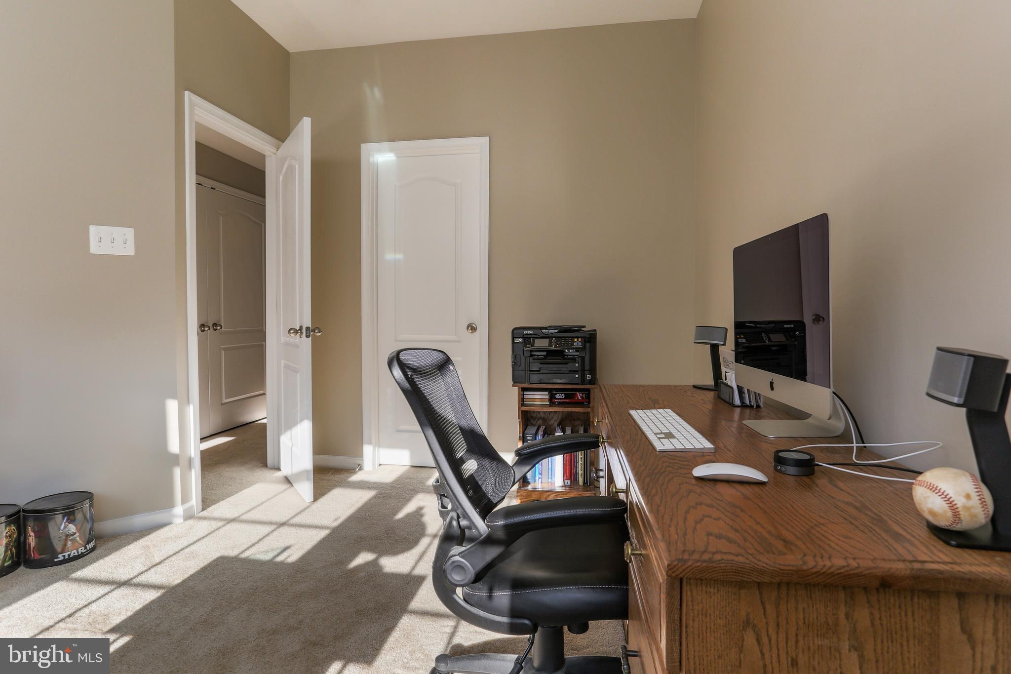 MARKET SQUARE - Residential