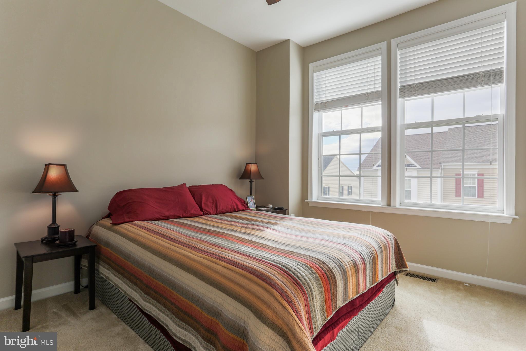 MARKET SQUARE - Residential