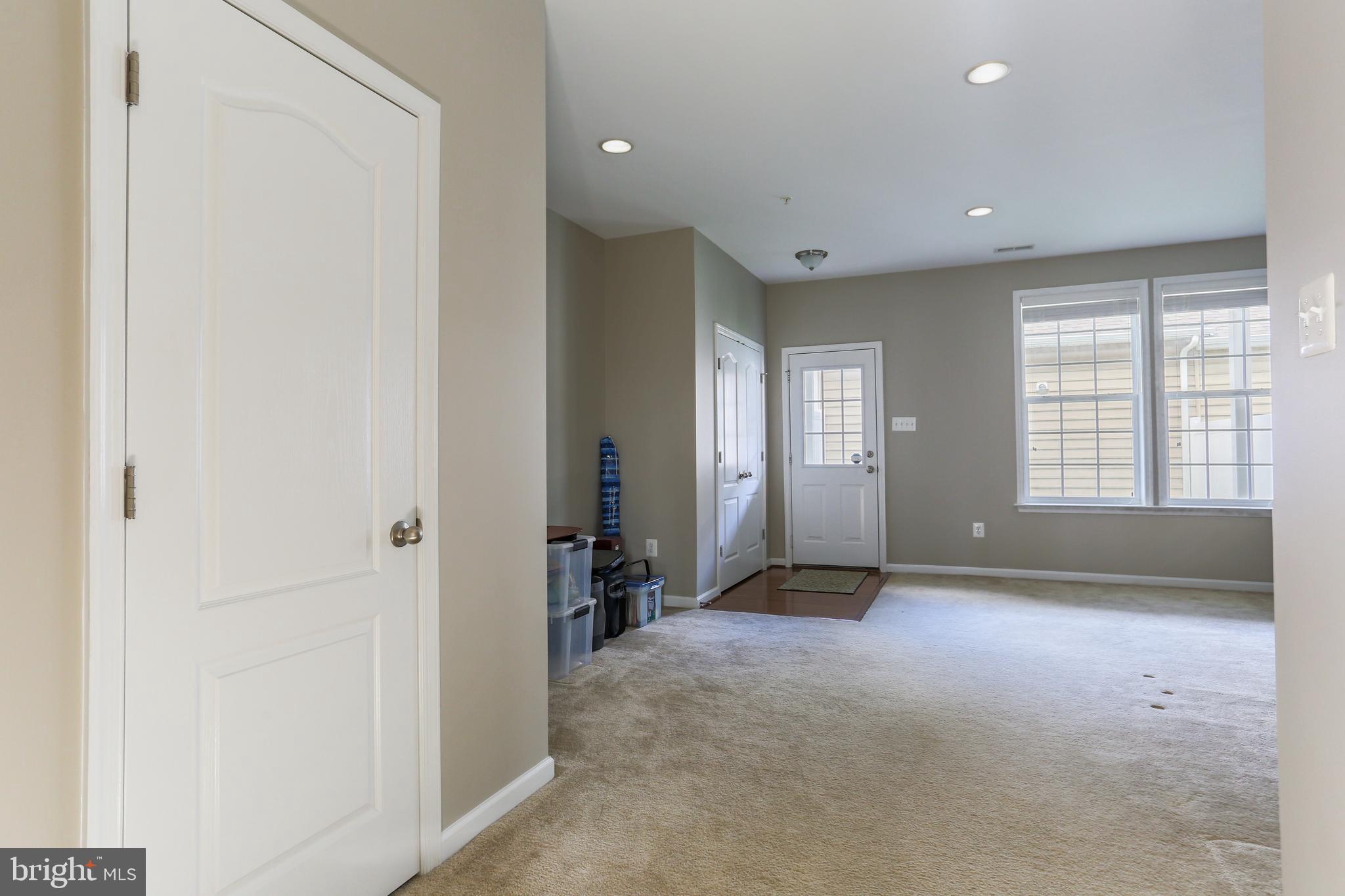 MARKET SQUARE - Residential