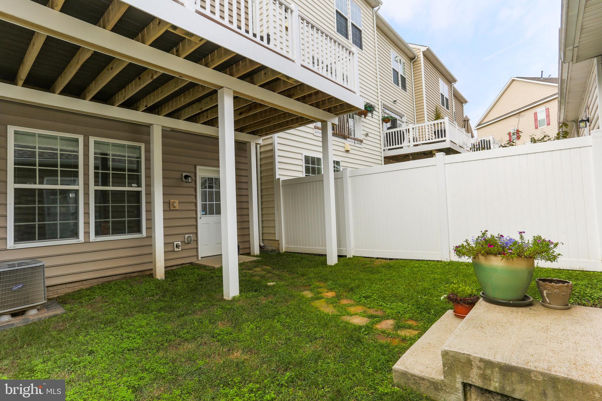 MARKET SQUARE - Residential