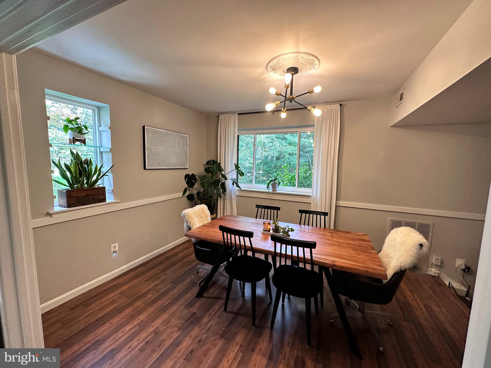 BENTANA PARK - Residential Lease