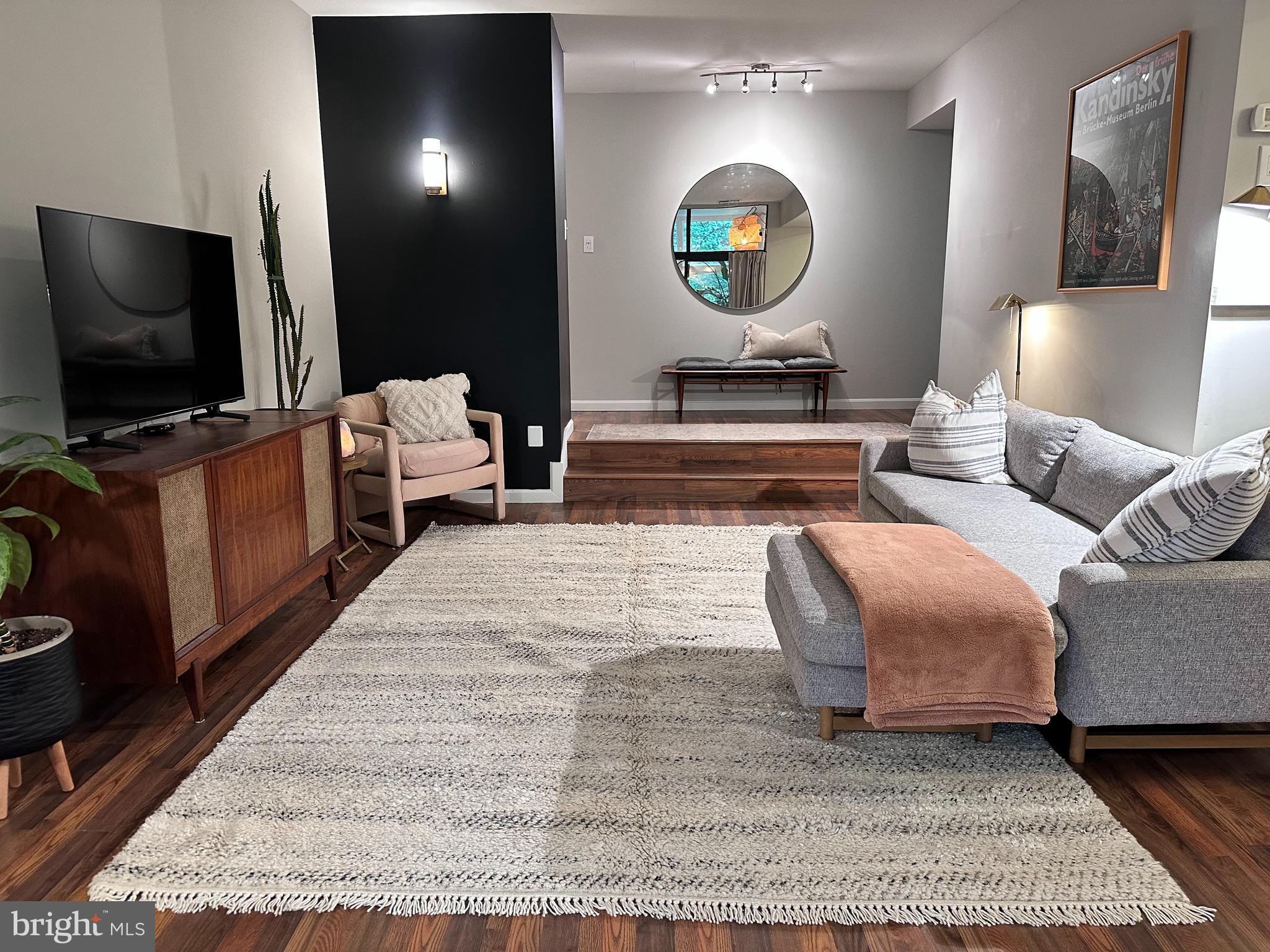 BENTANA PARK - Residential Lease