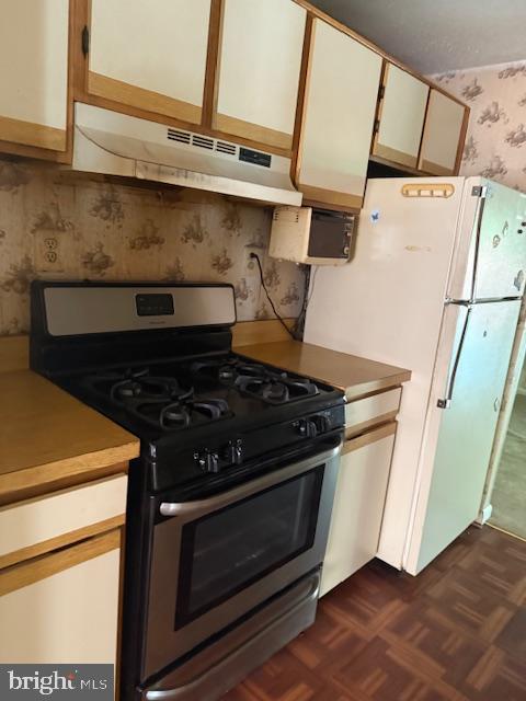 1709 DUTCH VILLAGE DRIVE M-394