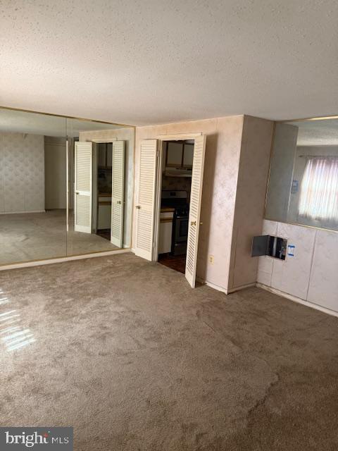 1709 DUTCH VILLAGE DRIVE M-394