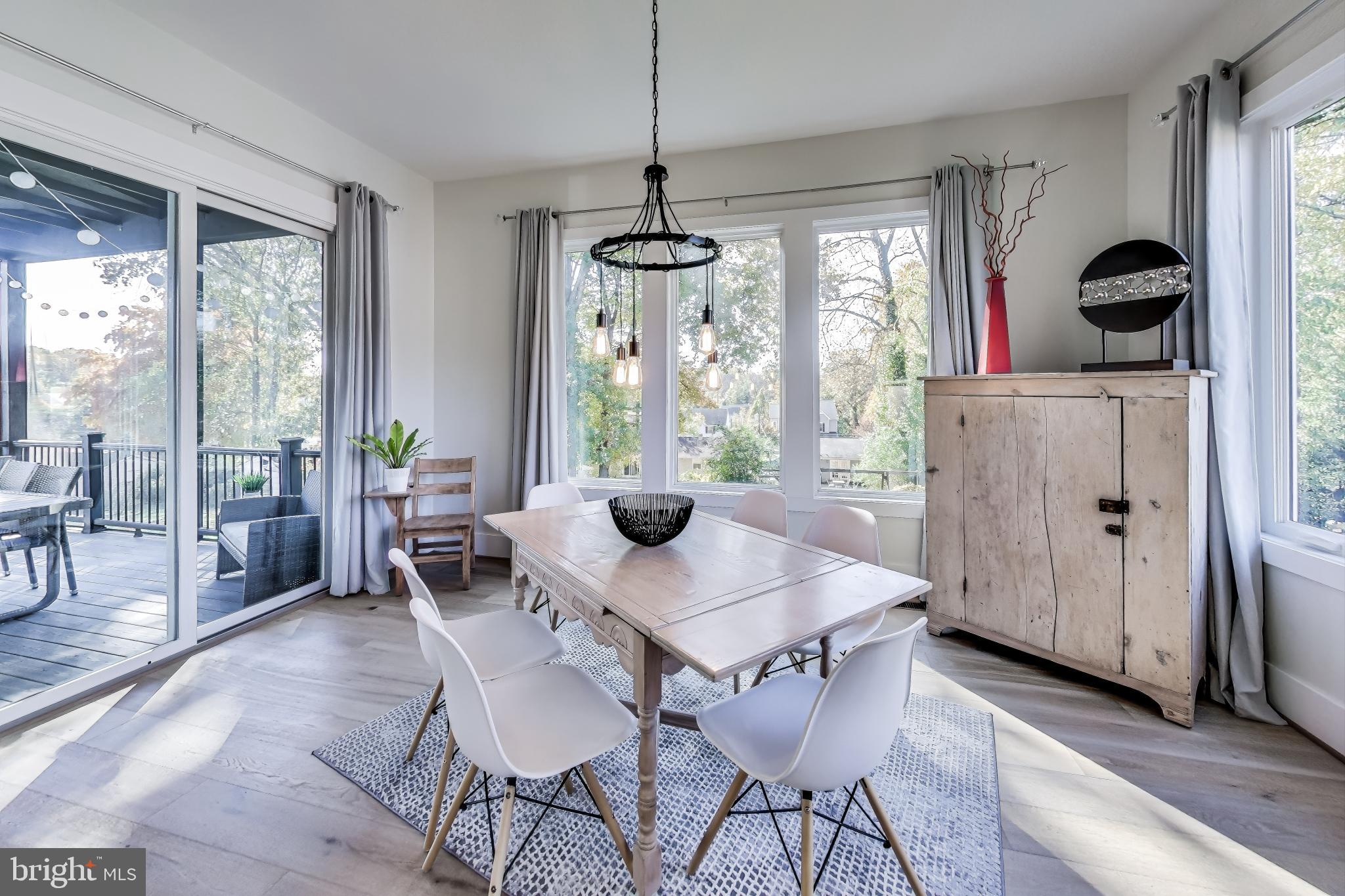 VIENNA WOODS - Residential