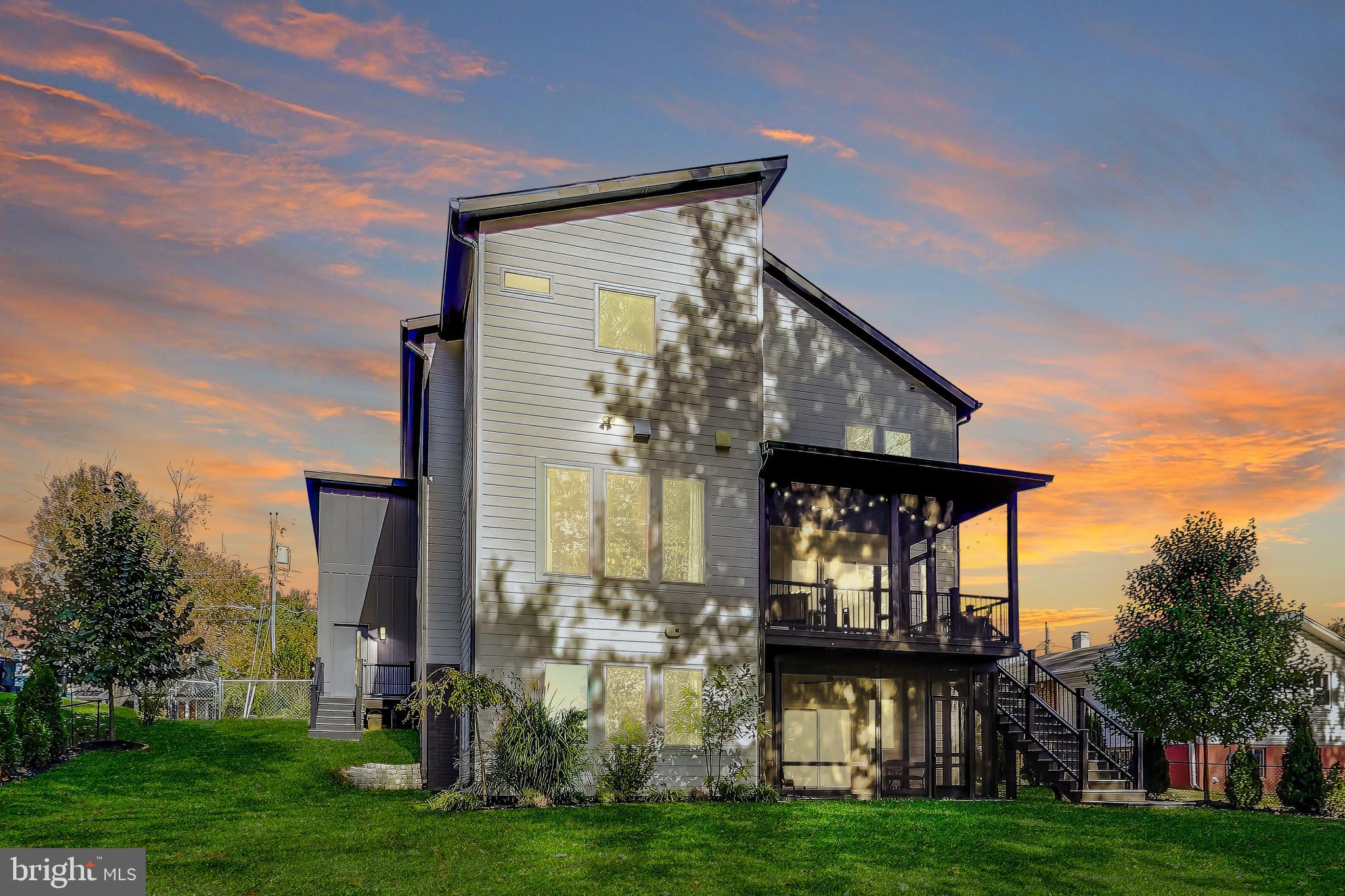 VIENNA WOODS - Residential