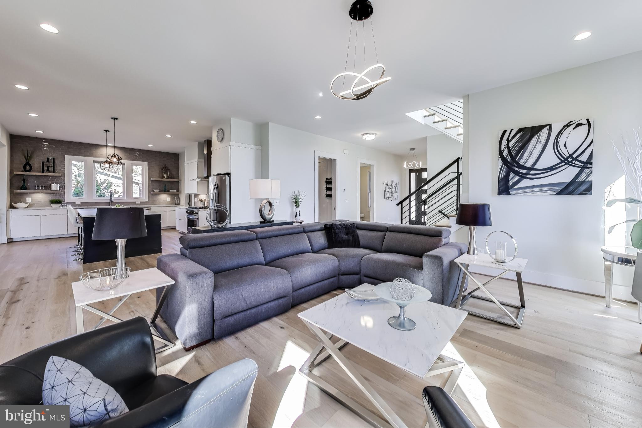 VIENNA WOODS - Residential