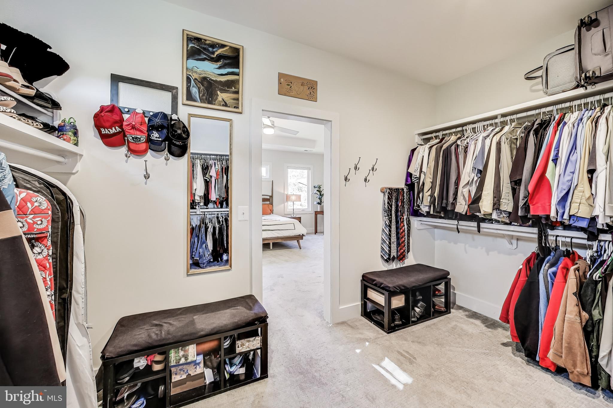 VIENNA WOODS - Residential