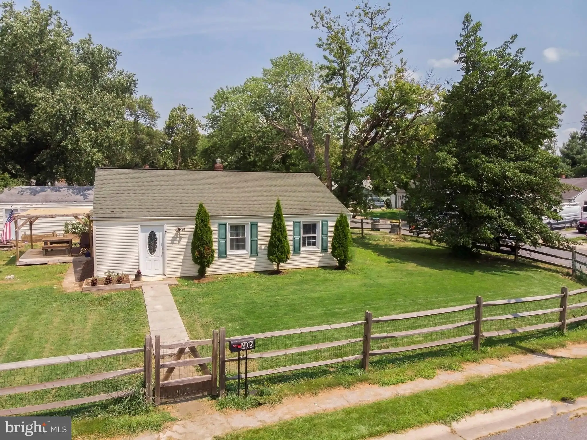 405 Daniel Lane, New Castle, DE 19720