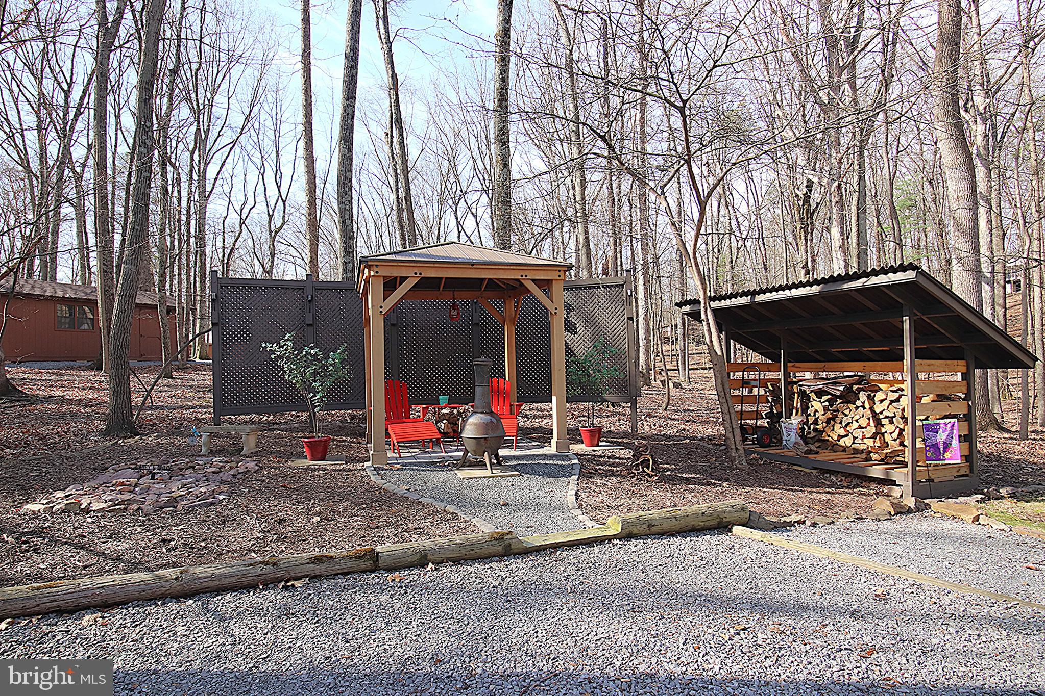 THE WOODS - Residential