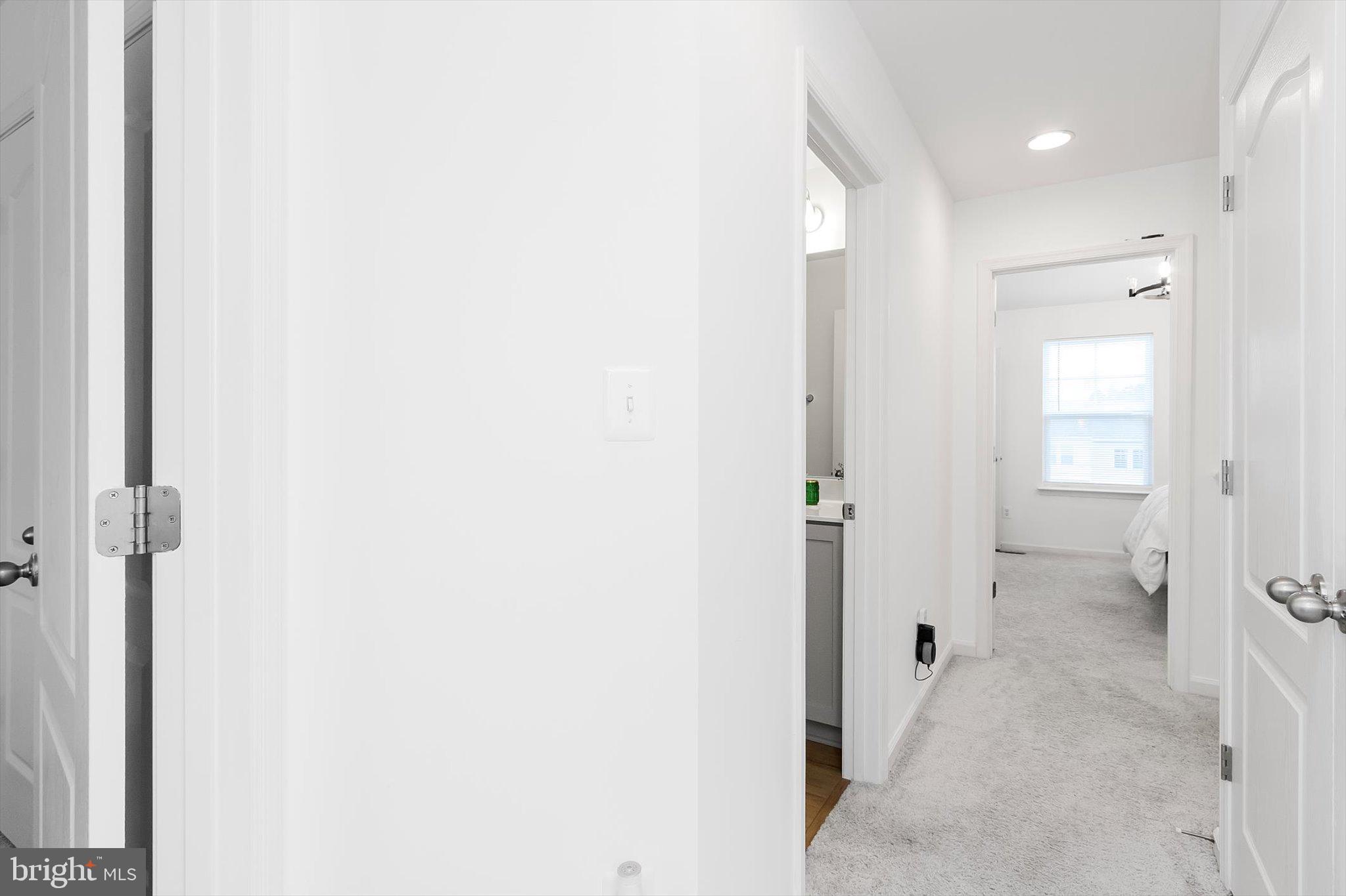 WHISPERING PINES - Residential