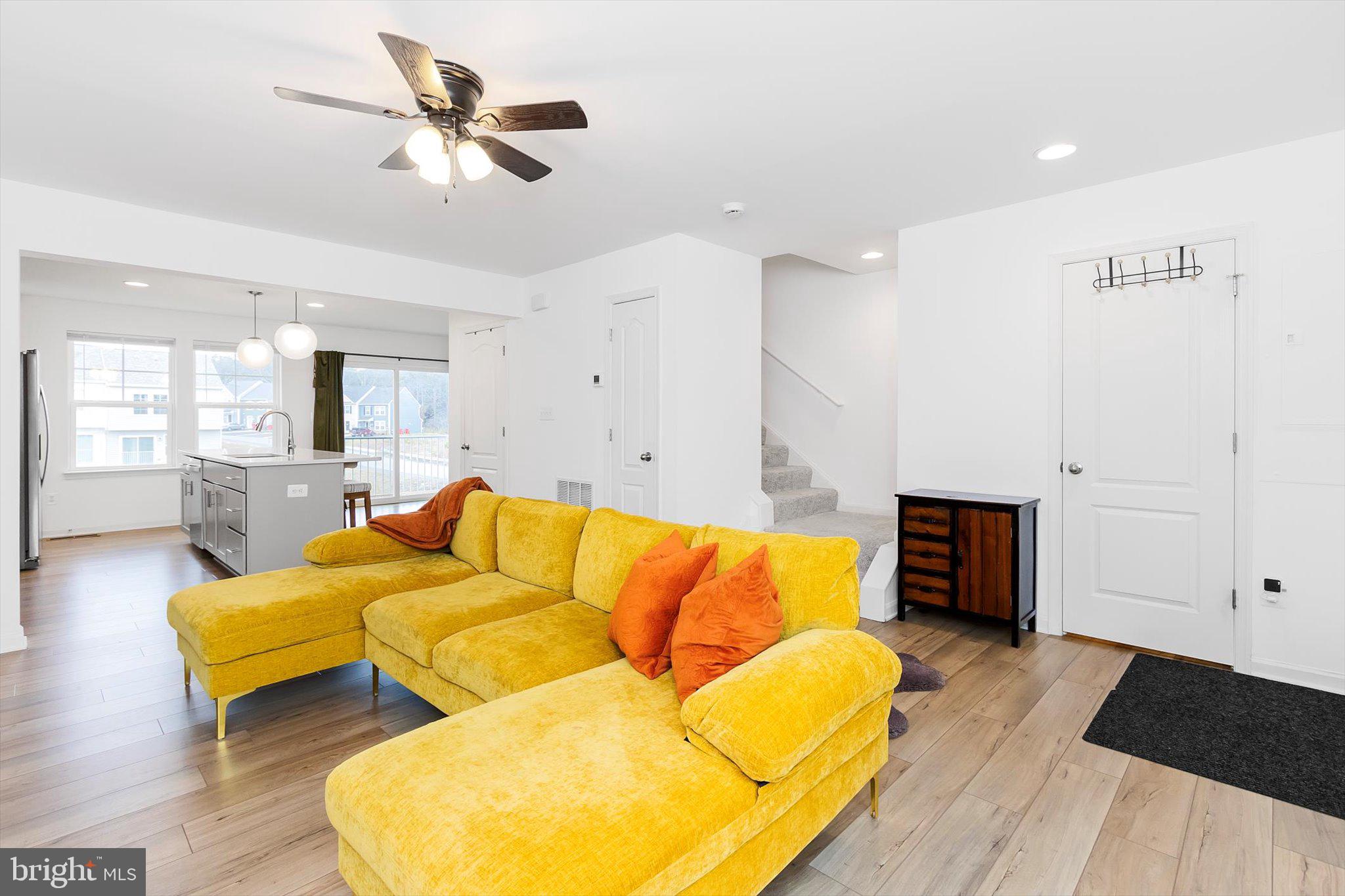 WHISPERING PINES - Residential