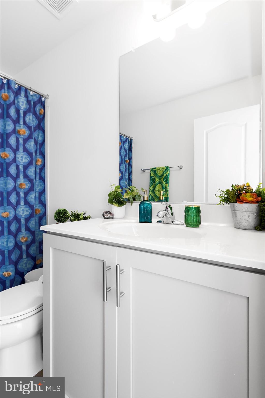 WHISPERING PINES - Residential