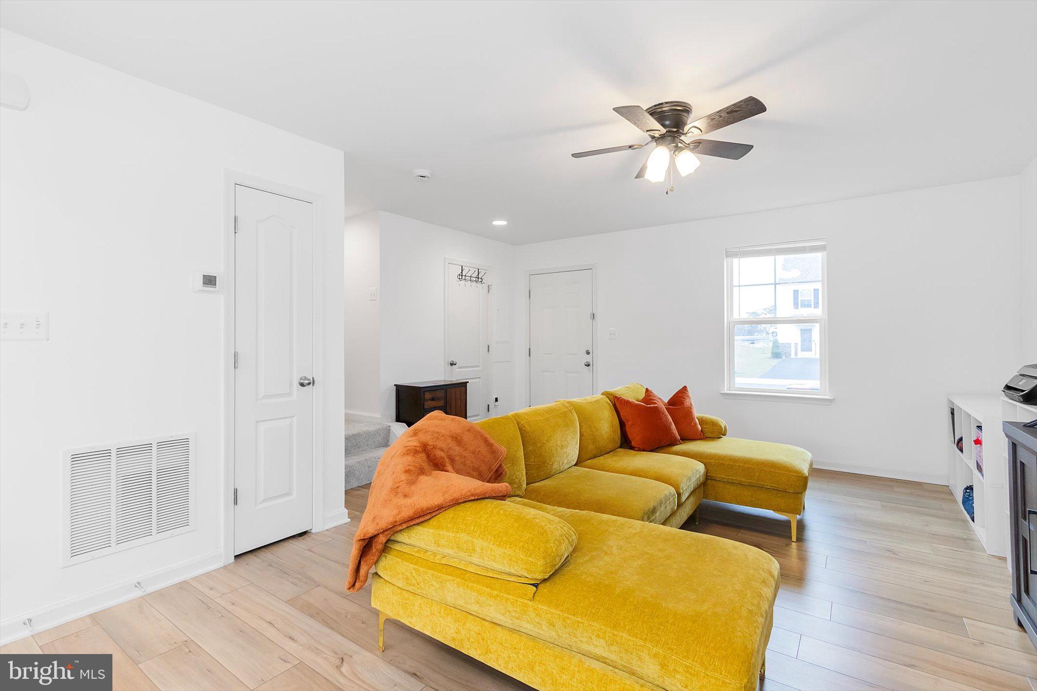 WHISPERING PINES - Residential