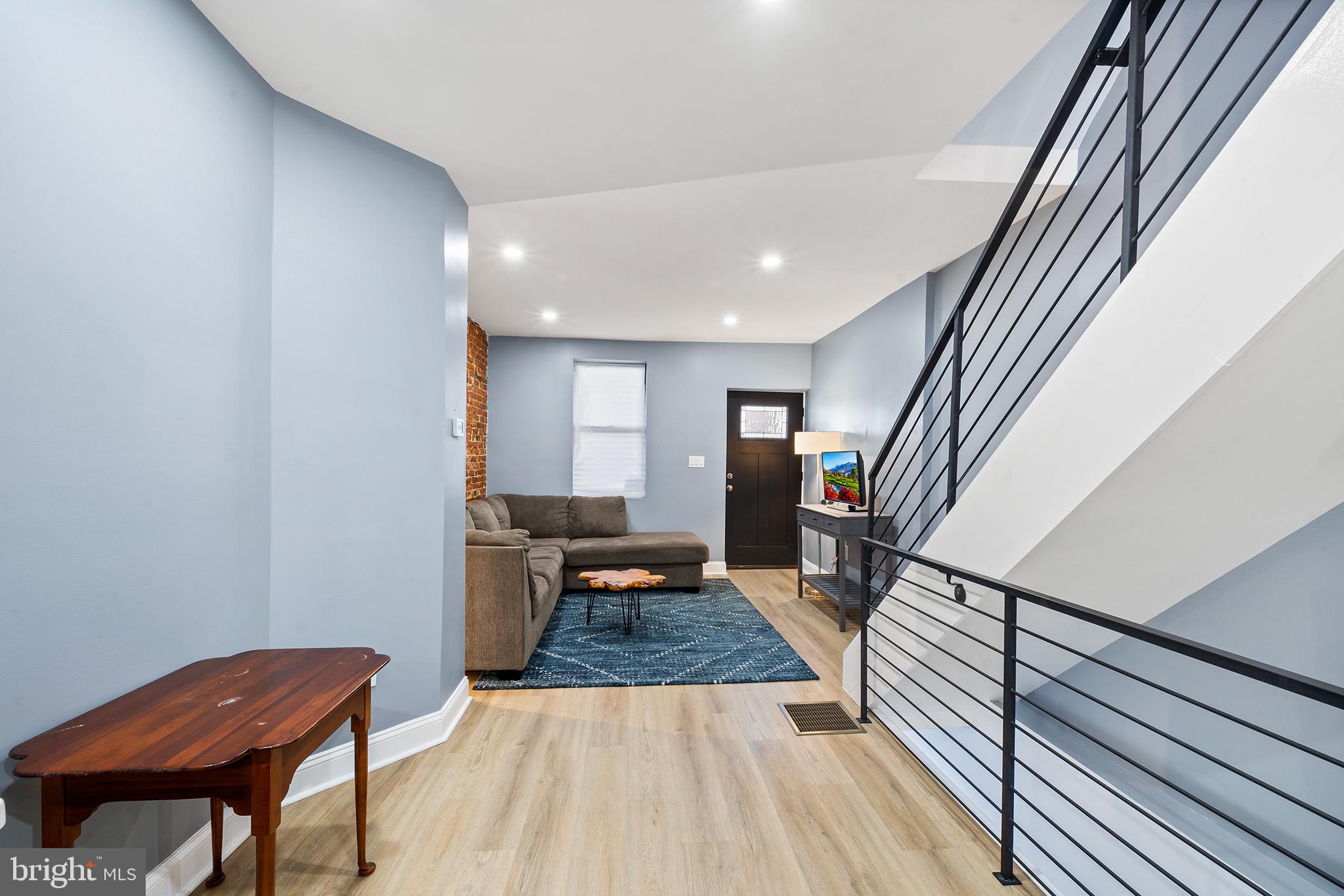 OLDE KENSINGTON - Residential Lease