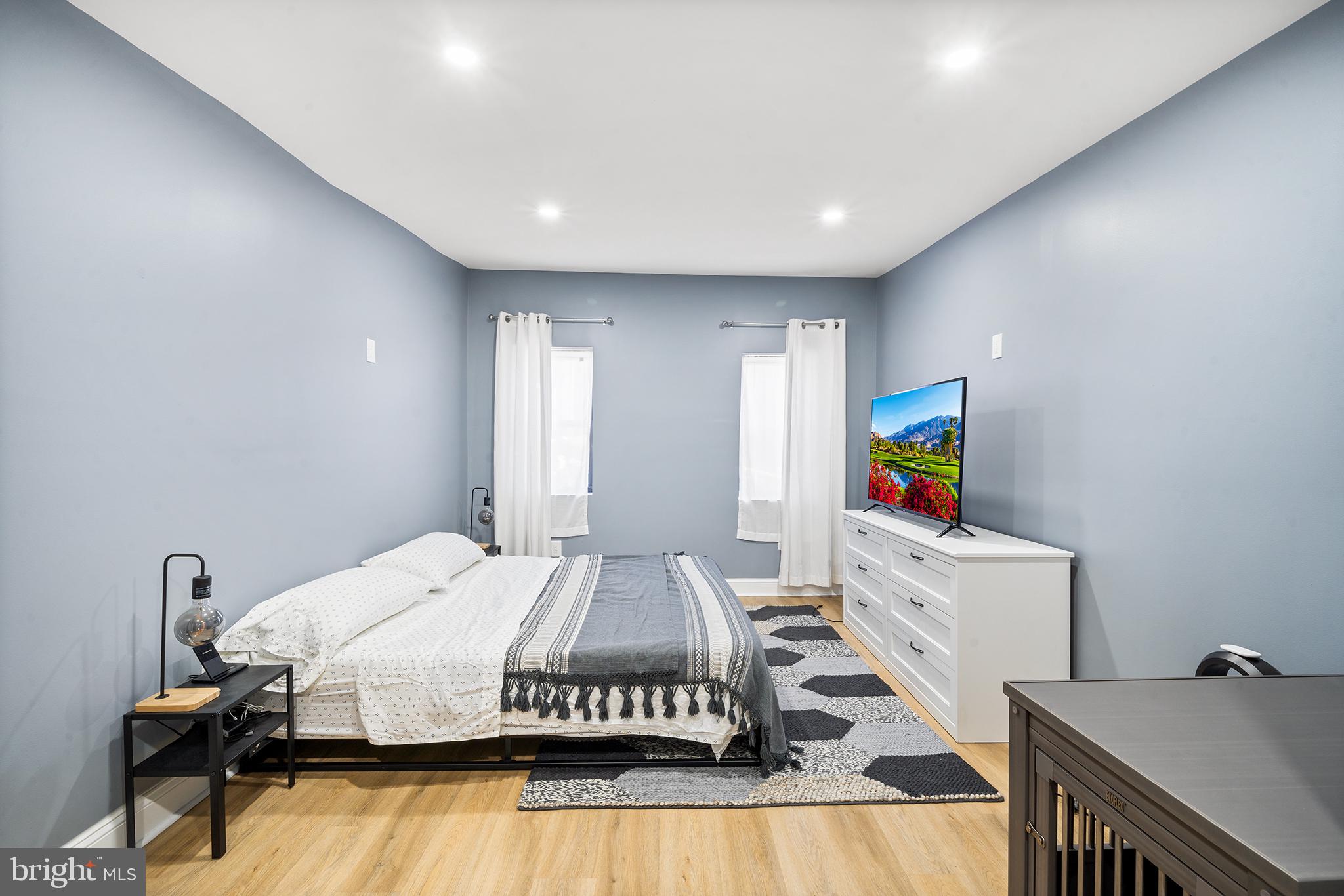 OLDE KENSINGTON - Residential Lease