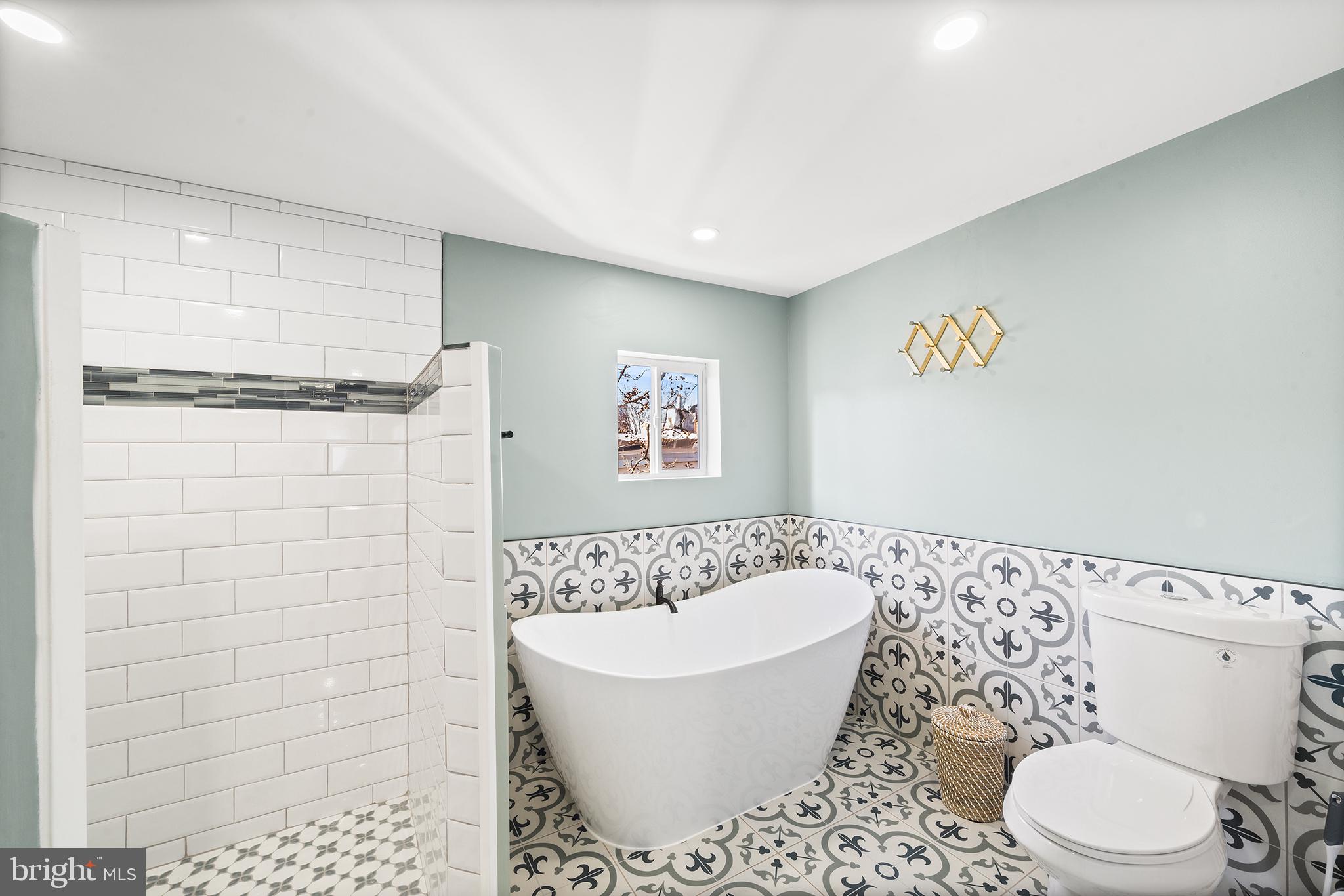 OLDE KENSINGTON - Residential Lease