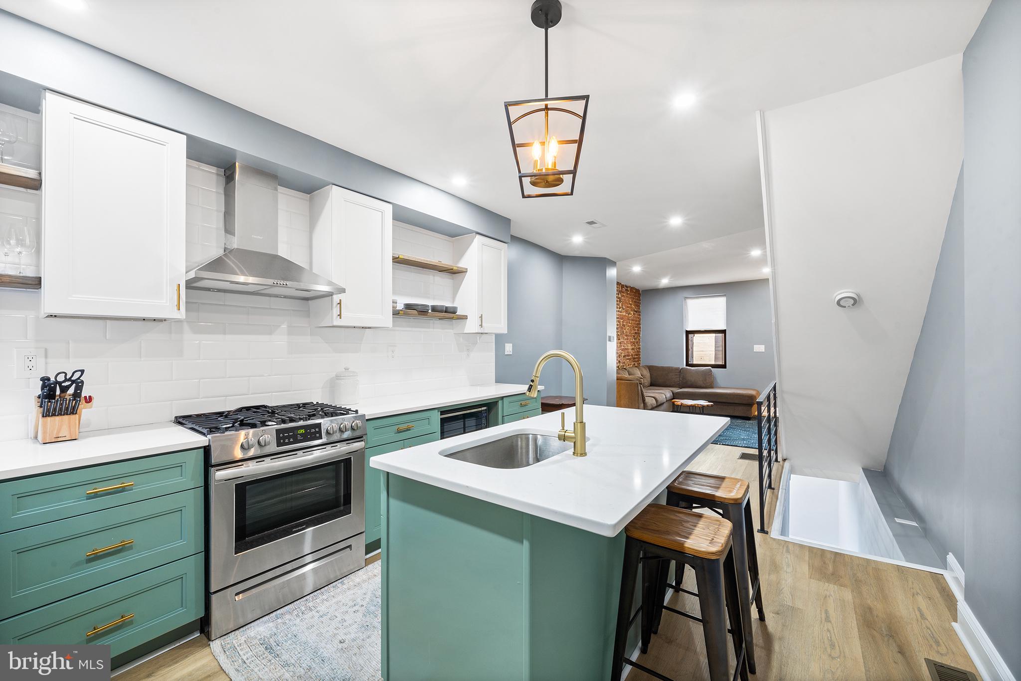 OLDE KENSINGTON - Residential Lease