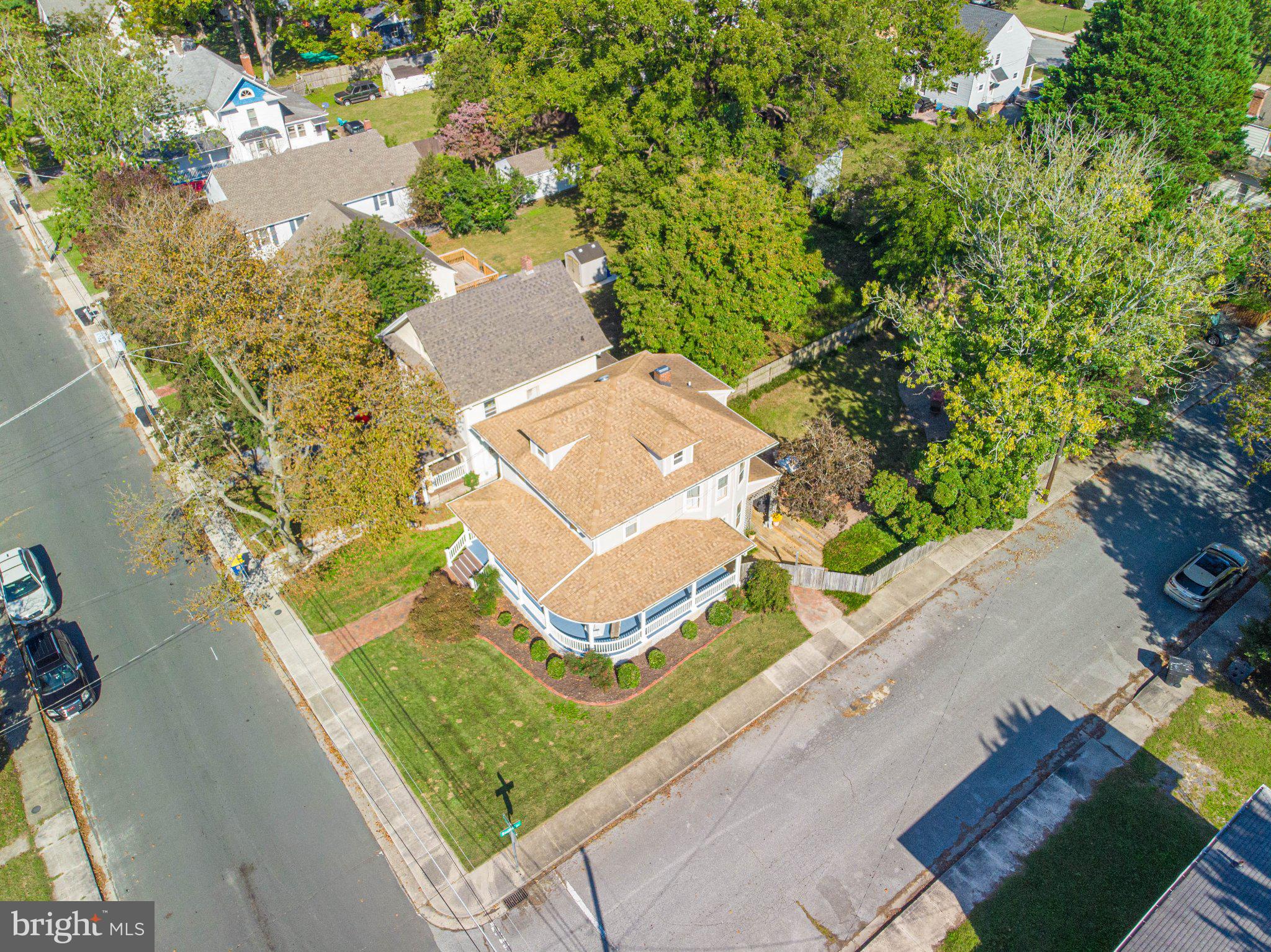 201 W LONDON AVENUE