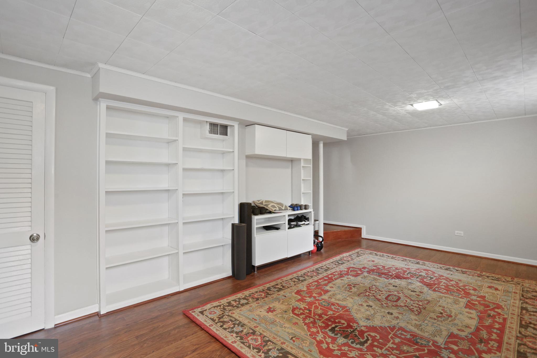 RED FOX FOREST - Residential Lease