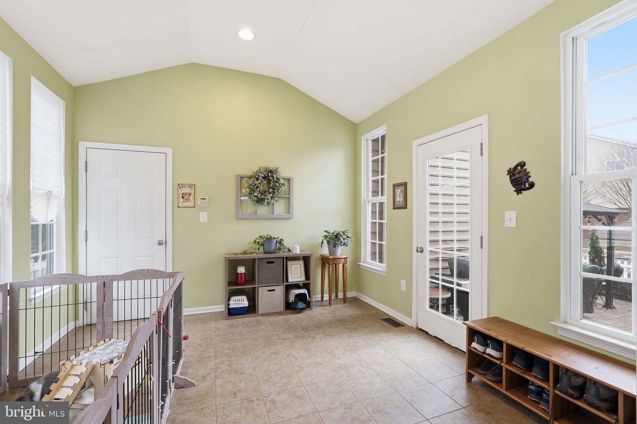 SOUTH RIDING - Residential