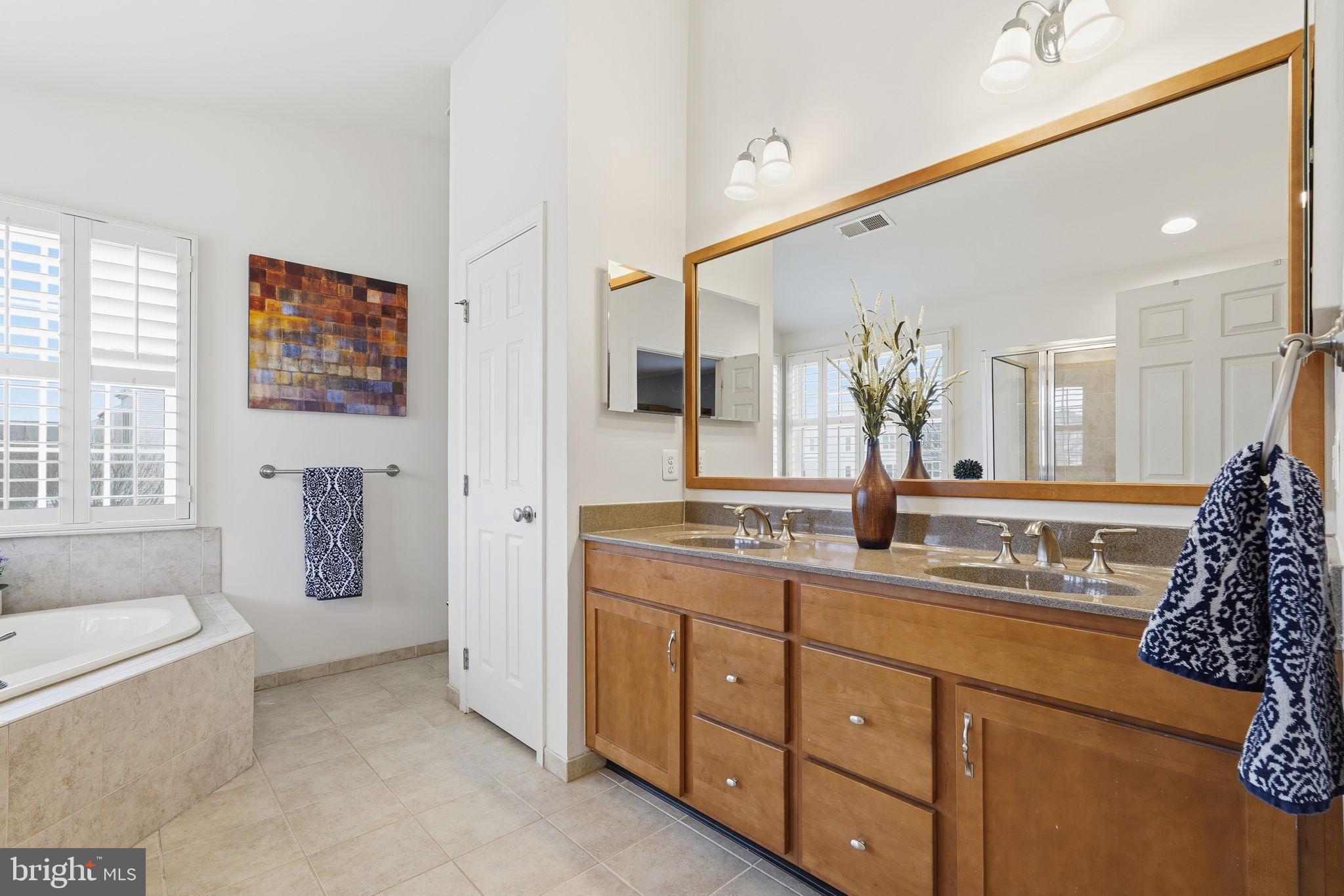 SOUTH RIDING - Residential