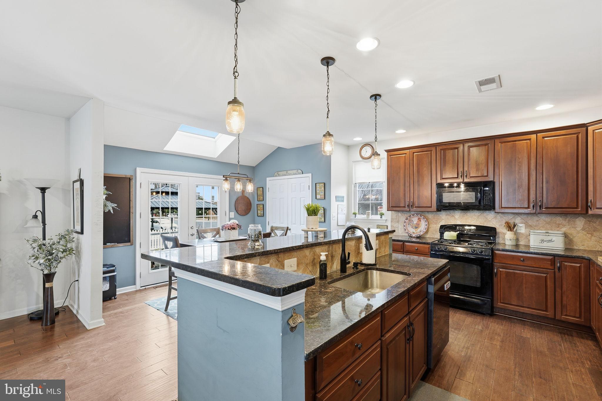 SOUTH RIDING - Residential