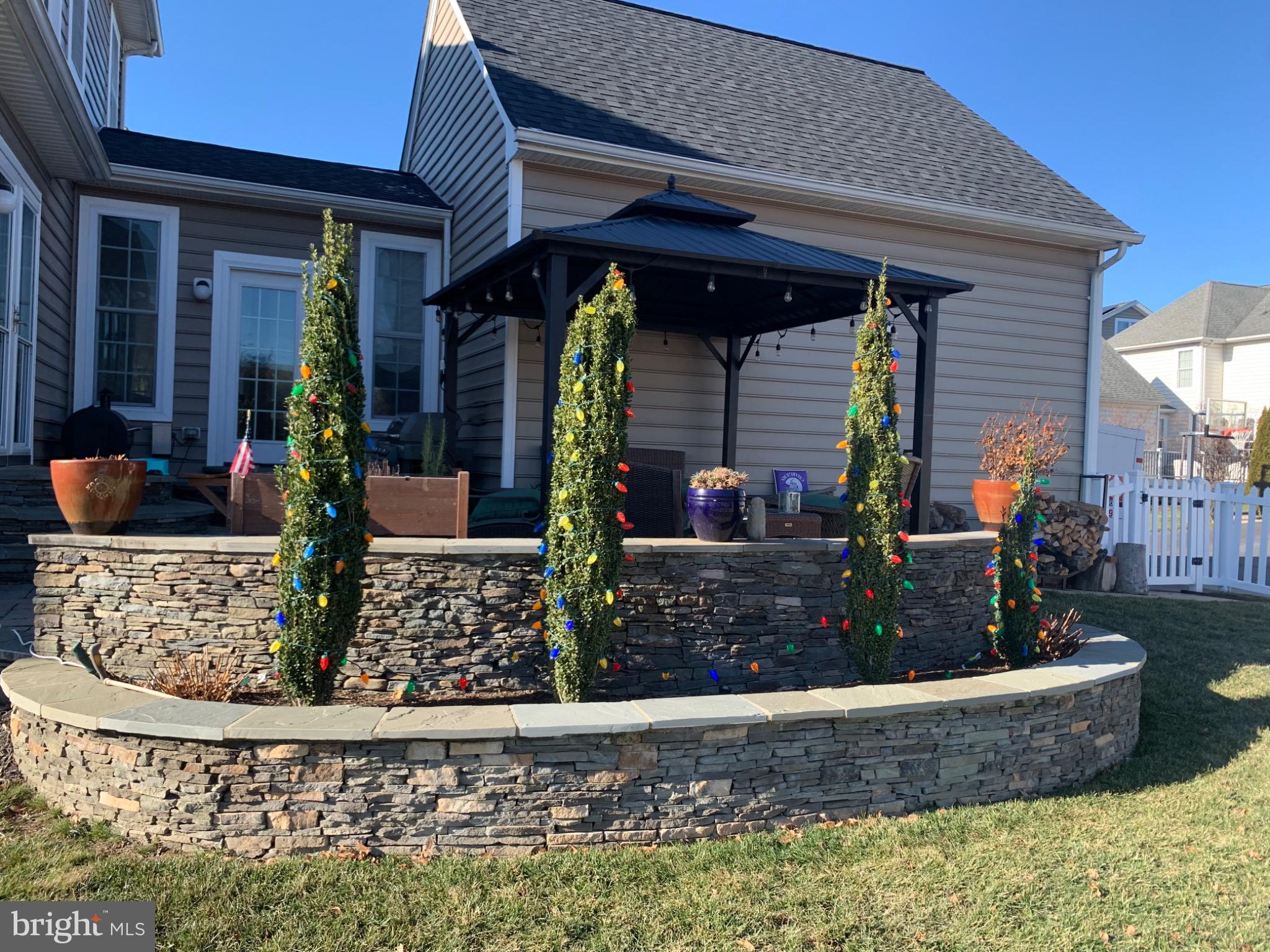 SOUTH RIDING - Residential